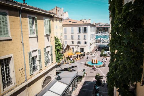 Vintage Vieux-Port Apartment Marseille france