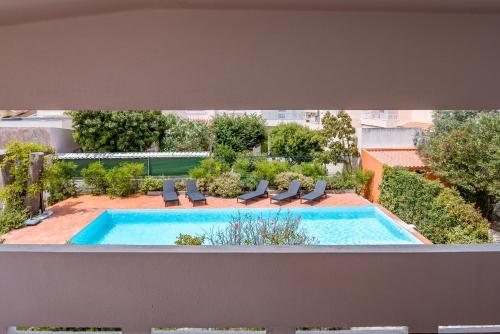 VIP House - Pool & Beach in Caparica Charneca portugal