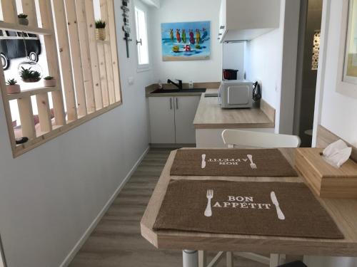 Appartement Vitamin SEA Etage 2 ; porte ouest 21 Rue Saint-Armand Wimereux