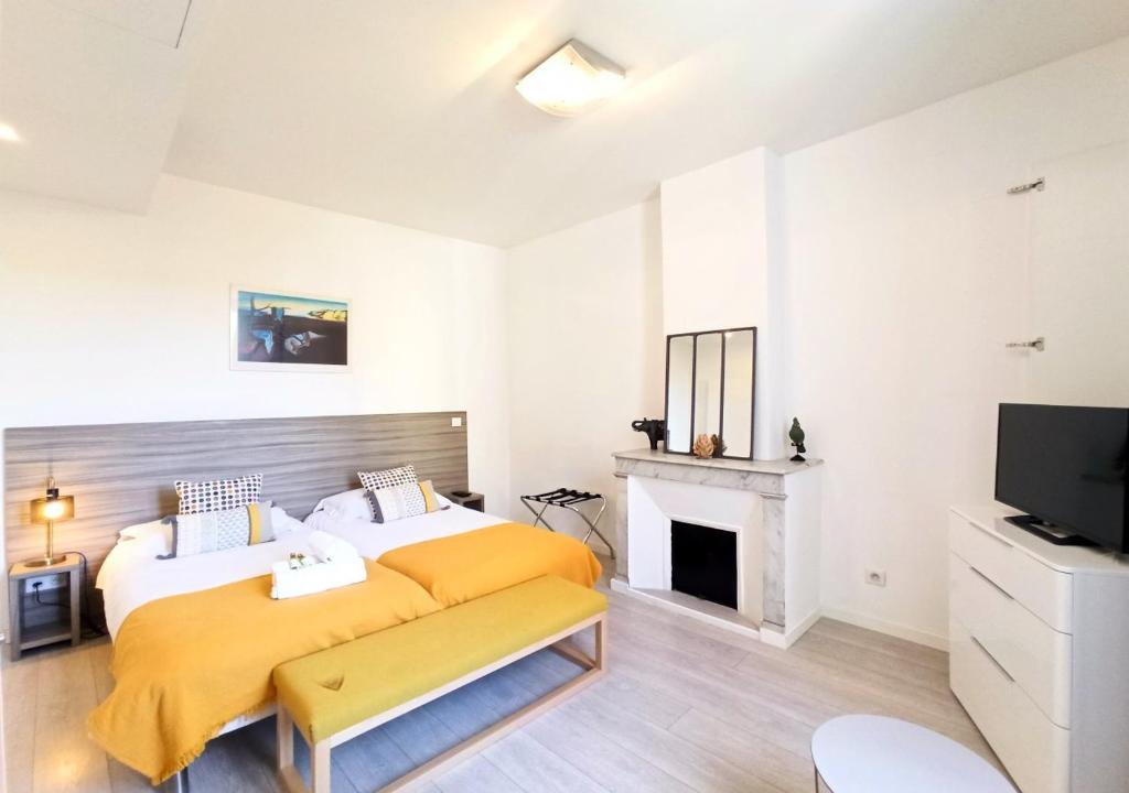Appartement Viva Riviera - 3 Rue Commandant André 3 Rue du Commandant André, 06400 Cannes