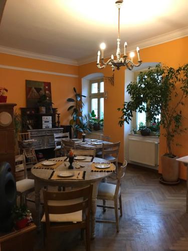B&B / Chambre d'hôtes Vivo-Vino Bahnhofstr. 19 Weisenheim am Sand