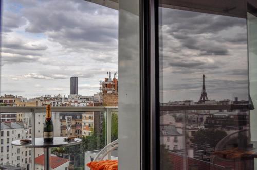 Appartement Vue exceptionnelle sur la tour Eiffel 22 Allée Joseph Recamier Paris