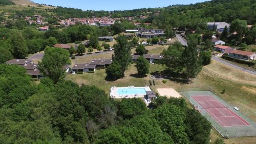 Village vacances VVF Montpeyroux Auvergne 2 Route de Coudes Parent