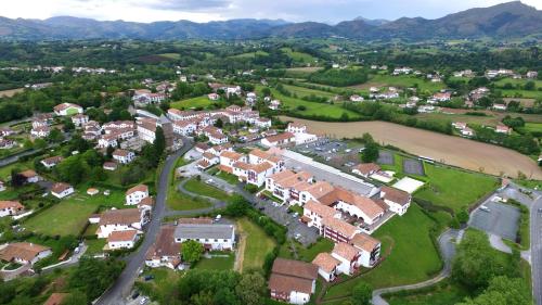 Village vacances VVF Pays Basque Sare La Rhune Quartier Omordia Sare