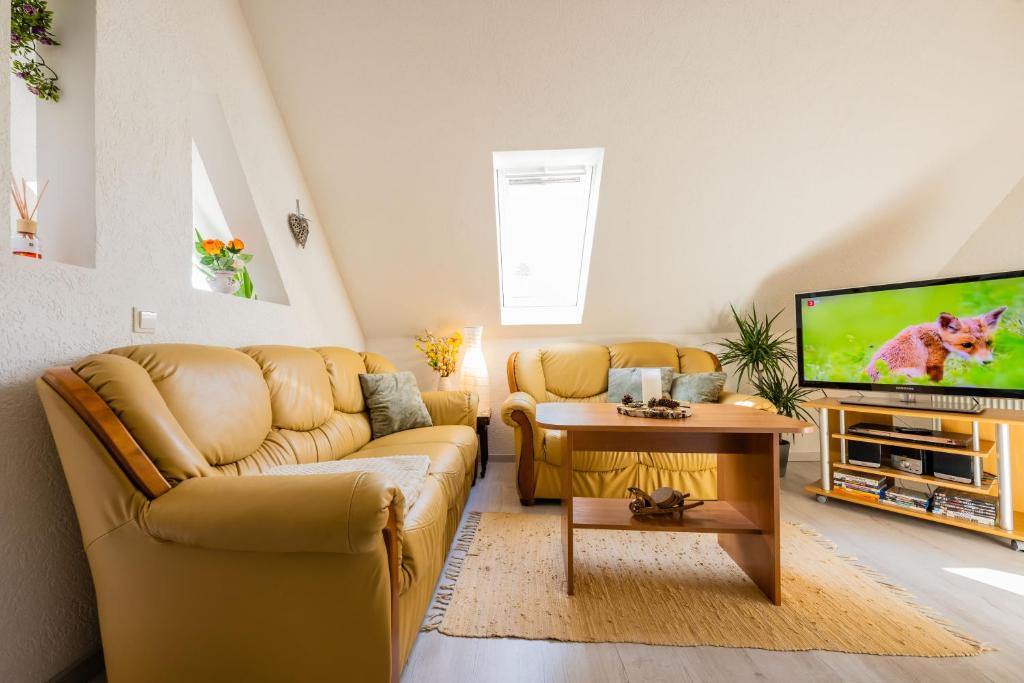 Appartement Waldblickwohnung mit Kamin und Gartensauna 9 Hertigswalde, 01855 Sebnitz