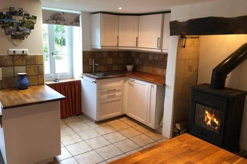 Maison de vacances Walnut Tree Gite Brittany 271 Kersulan Boderel