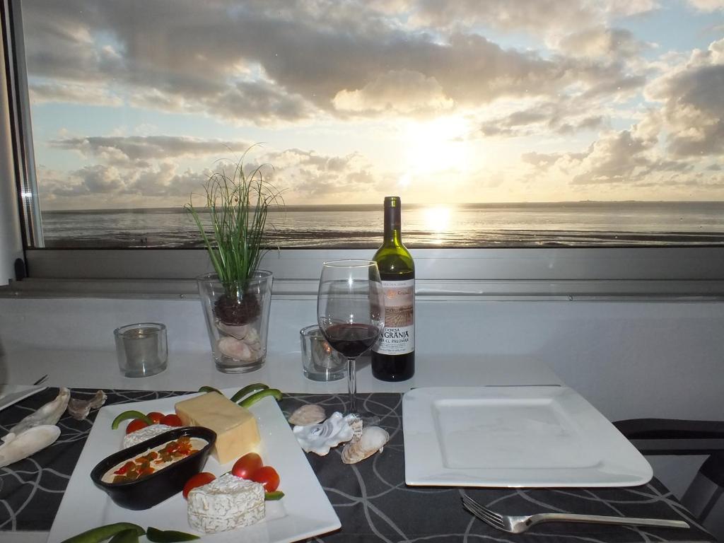 Appartement Watten-Blick 2 Am Sahlenburger Strand 40 2. Etage, 27476 Cuxhaven