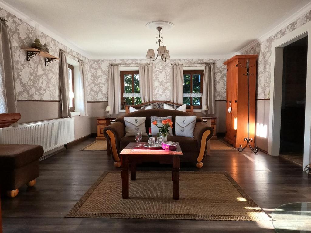 Hôtel Weißer Stein 4 Zittauer Straße, 02796 Jonsdorf