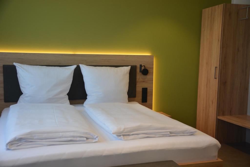 Hôtel Weingut Bugner Meizelhof Meizelhof, 55270 Klein-Winternheim
