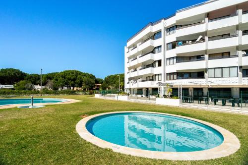 WHome | Vilamoura Sunny Apartment Quarteira portugal