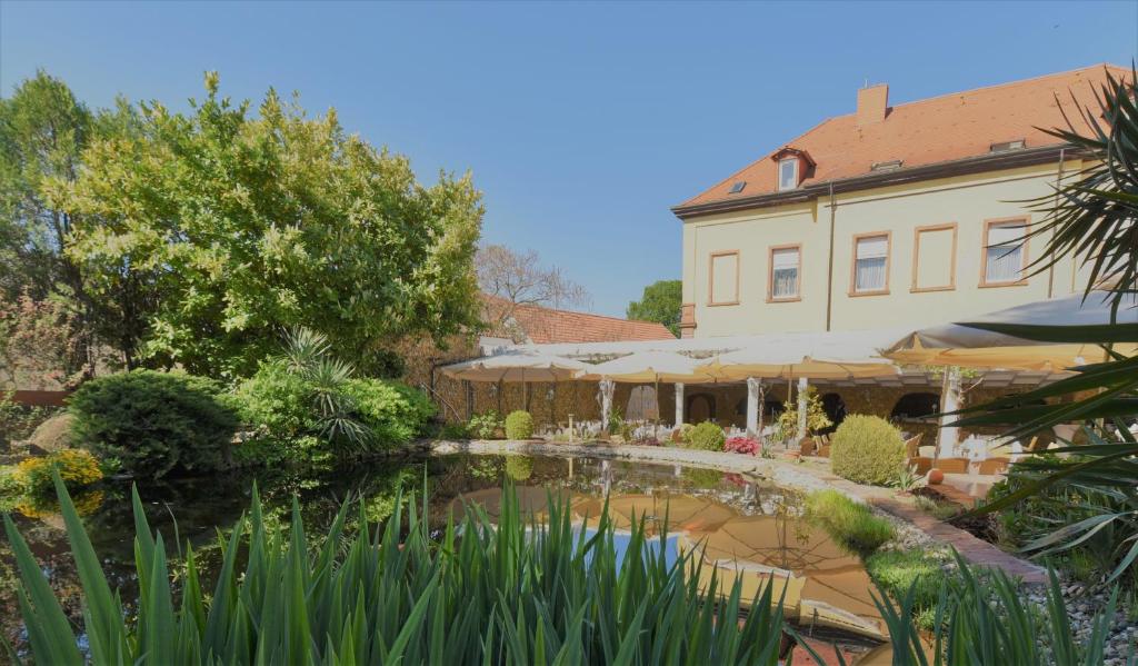 Hôtel Winzergarten Hotel-Restaurant Hauptstraße 17, 67229 Großkarlbach