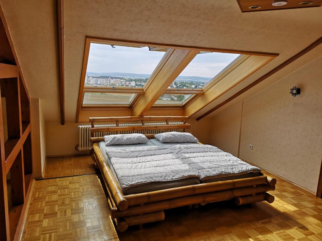 Appartement Wohnung mit Ausblick 21 Tannenweg, 36093 Künzell