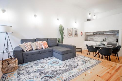 Wonderful Downtown Studio by LovelyStay Porto portugal