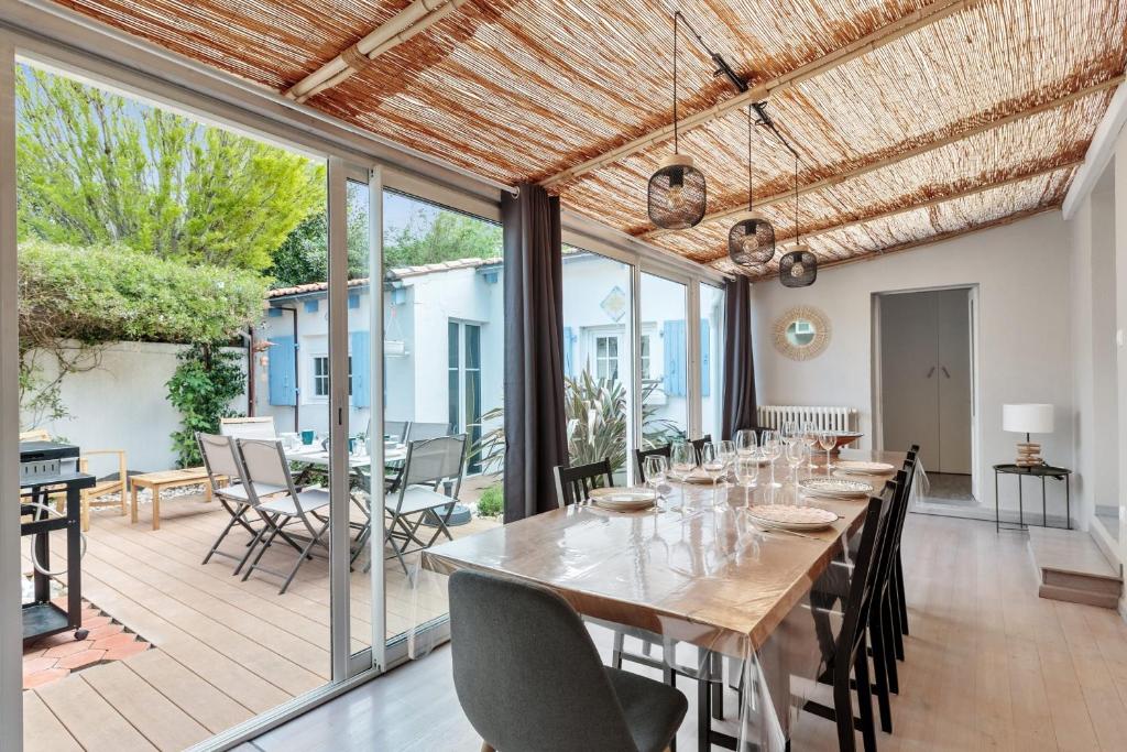 Maison de vacances Wonderful house with a nice terrasse - La Rochelle - Welkeys 10 Rue Richard des Herbiers, 17000 La Rochelle