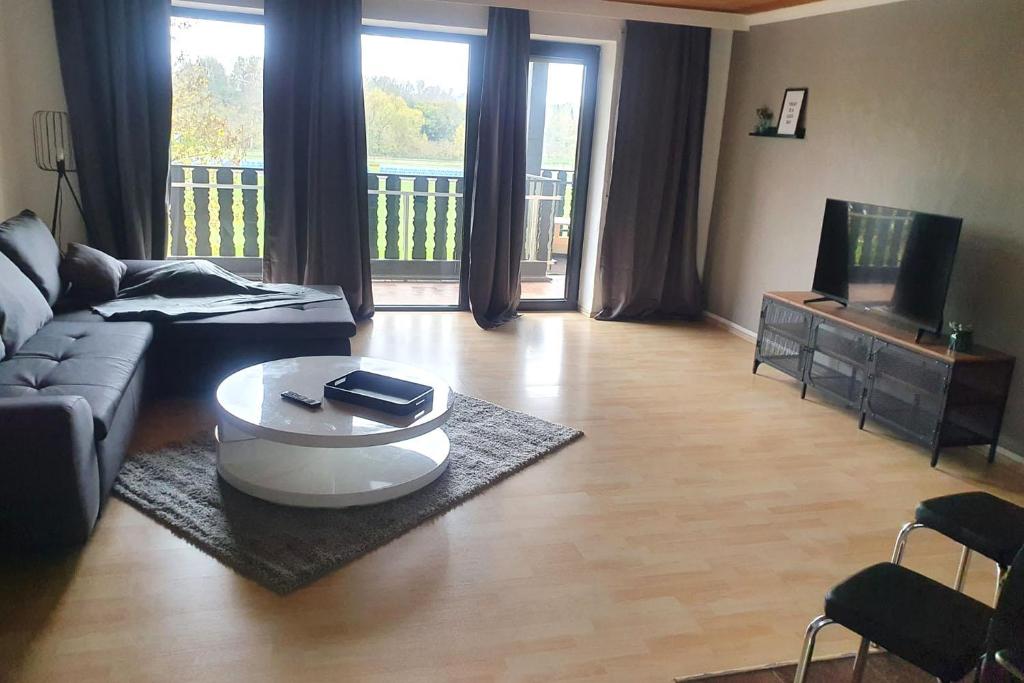Appartement Work & stay apartment with balcony near Ingolstadt 3 Nibelungenstraße, 85098 Großmehring