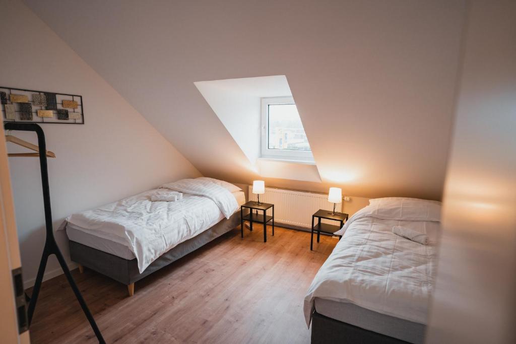 Appartement Working Apartment - 8 single beds - 5 Schlafzimmer 419 Krefelder Straße, 41066 Mönchengladbach