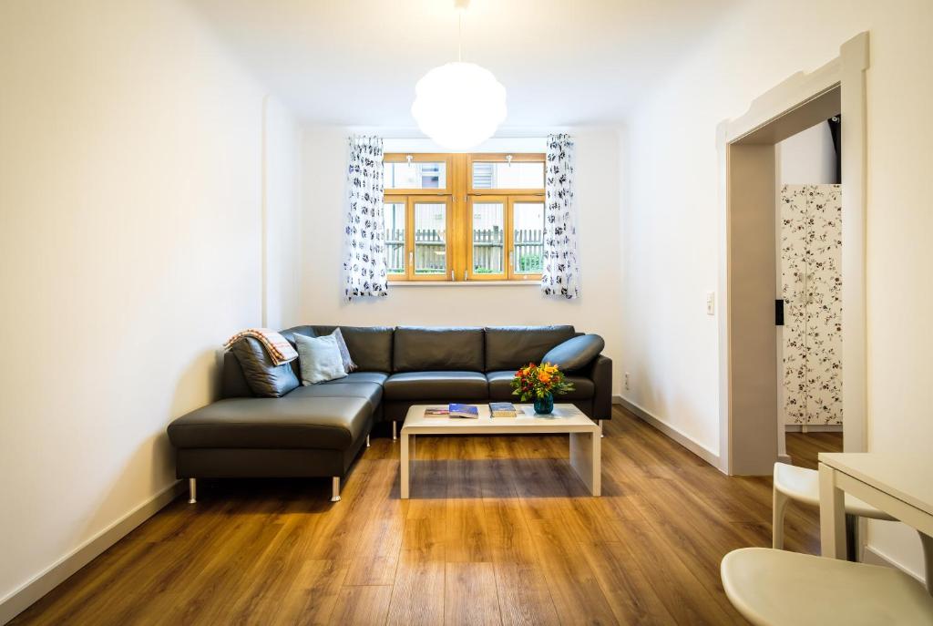 Appartement Wunderschöne Wohnung in sanierter Villa! incl WIFI 20 Herkulesstraße, 01277 Dresde
