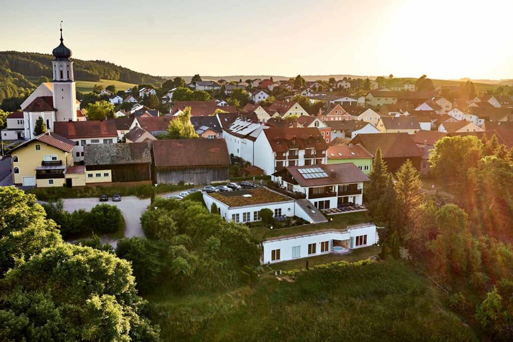 Hôtel Zedernhof Gesundheits- & Wellnesshotel Marktplatz 6, 93491 Stamsried