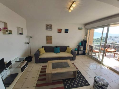 Appartement Zen home Bat n2 5 ème étage Résidence Alzo Di Sole Ajaccio