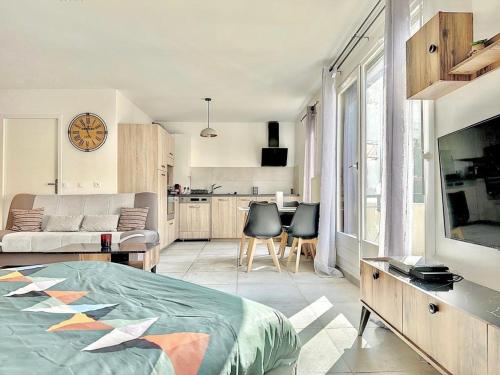 Appartement ZenBNB - Le Citadin - 2 minutes from the Train station 14 Rue Louis Armand Annemasse