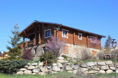 Zénitude: Superbe chalet baigné de soleil Font-Romeu-Odeillo-Via france