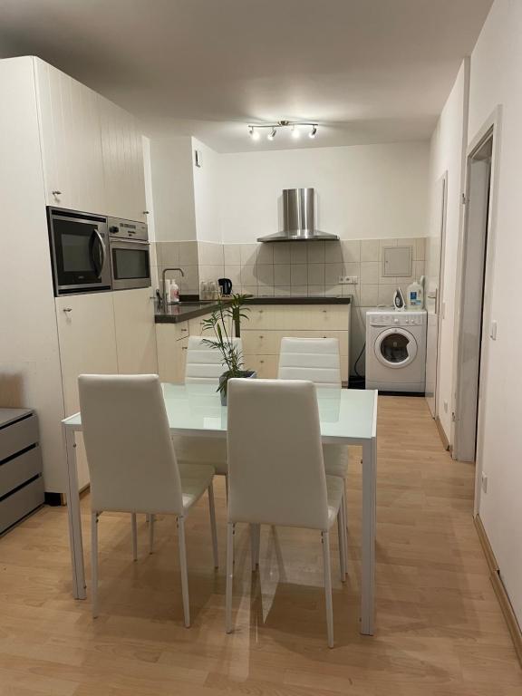 Appartement Zentrale Düsseldorf City Zweizimmerwohnung 1a Rethelstraße, 40237 Düsseldorf