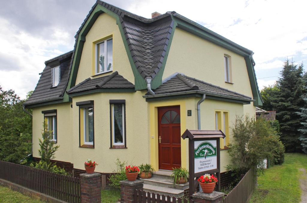 Appartements Zum Dorfschullehrer 2 Bischdorfer Chausseestraße - Ortsteil Bischdorf, 03222 Lübbenau