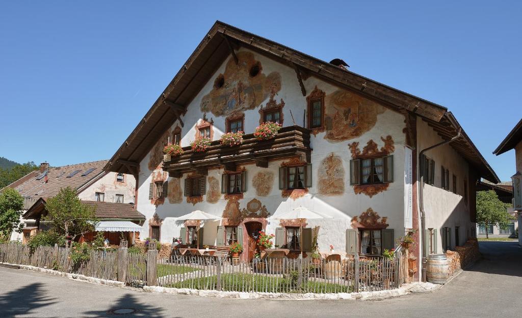 Maison d'hôtes Zum Kirchenbauer Schnitzlergasse 16, 82487 Oberammergau