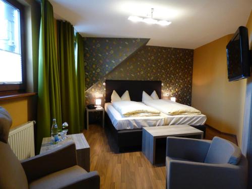 Hôtel Zum Kronprinzen Hotel Garni Josef-Meyer-Str. 11 Weyher