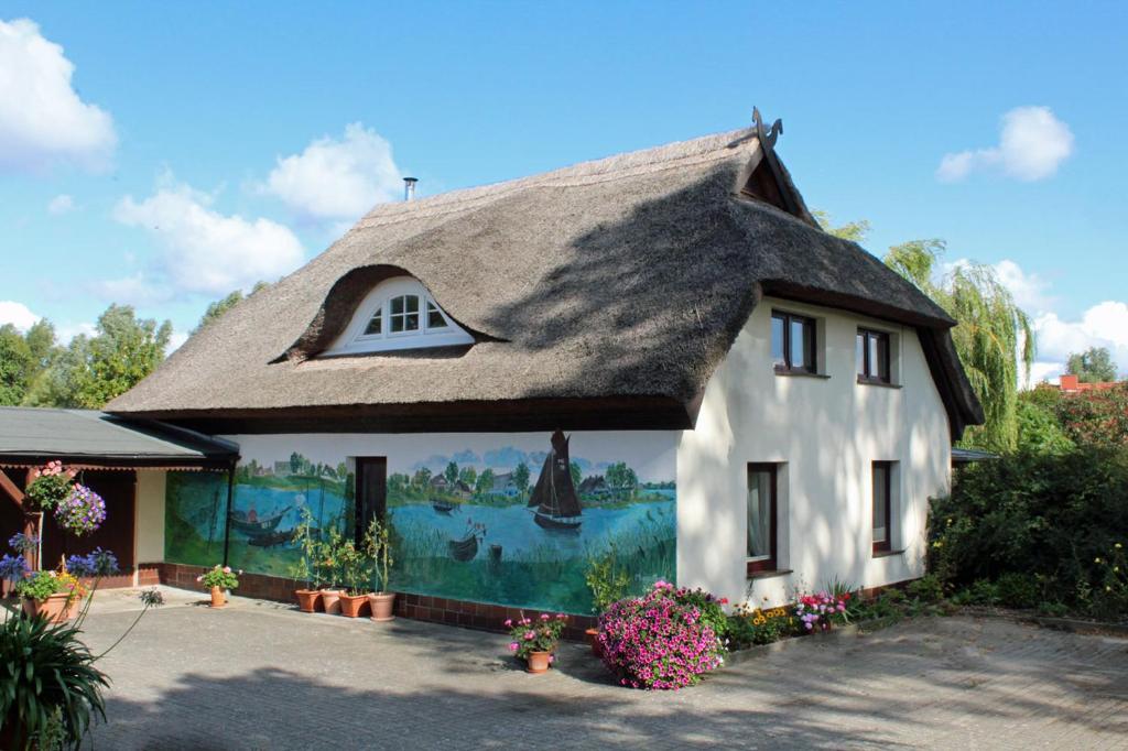 Appartement ''Zur alten Boddenfischerei'' Ferienwohnung Weitblick Wiesenweg 5, 18317 Saal